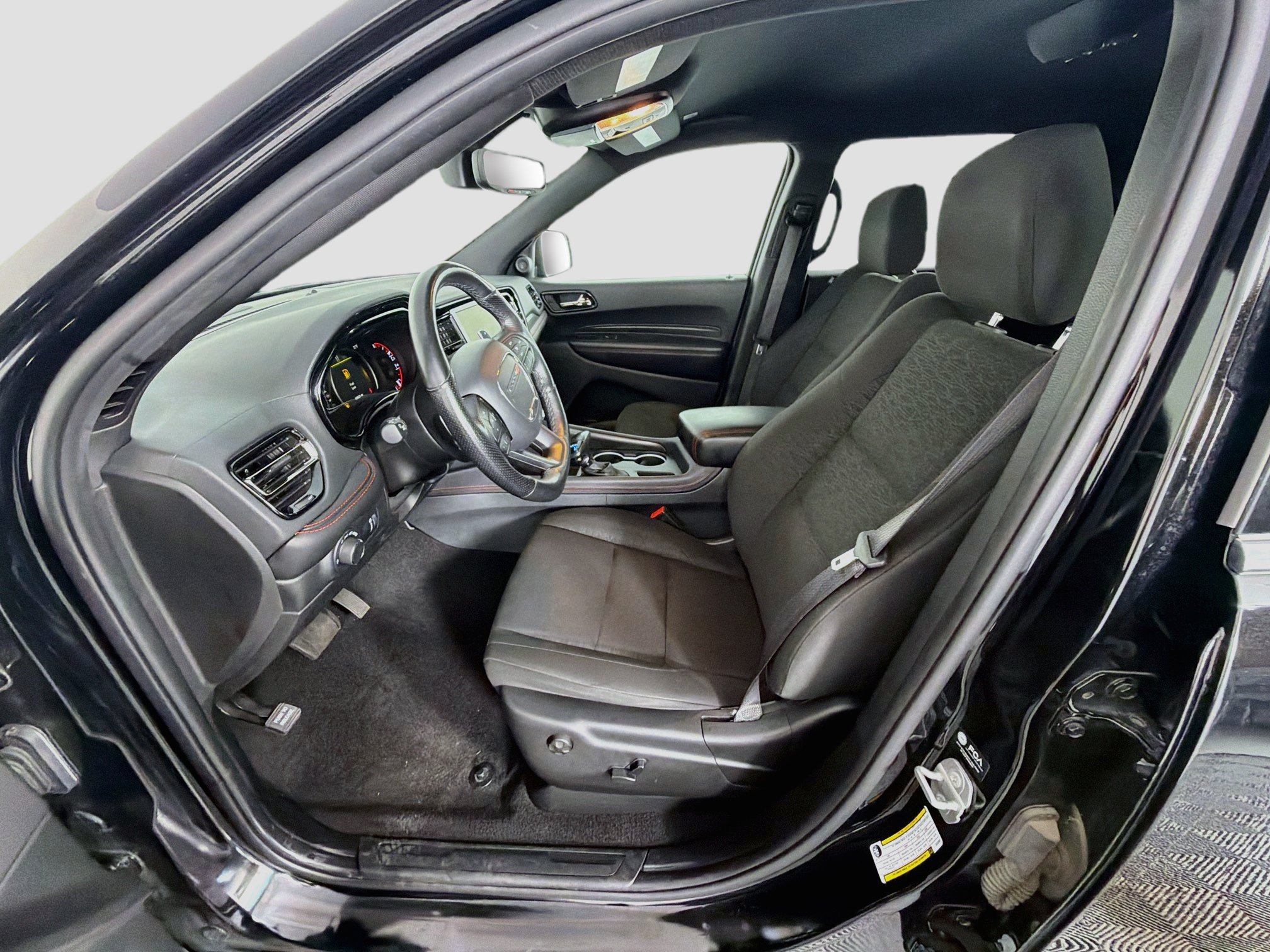Used 2025 Dodge Durango GT RWD image 13
