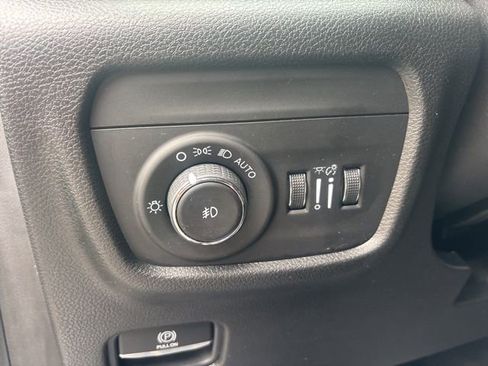 Used 2021 Jeep Grand Cherokee L Limited image 9