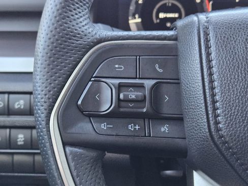 Used 2024 Toyota Tacoma TRD Off-Road image 35