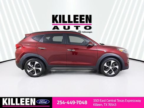 Used 2016 Hyundai Tucson Limited w/ Option Group 03 FWD image 10