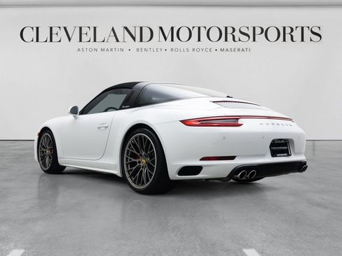 Used 2018 Porsche 911 Targa 4S AWD/4WD image 2