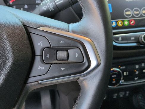Used 2021 Chevrolet TrailBlazer LT w/ Sun and Liftgate Package FWD image 12