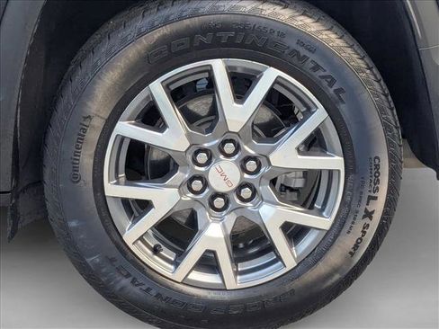 Certified 2023 GMC Acadia SLT image 25