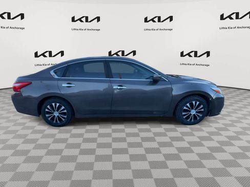 Used 2016 Nissan Altima 2.5 S w/ Power Driver Seat Package image 9