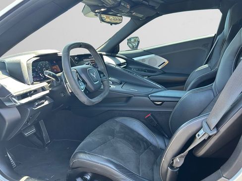 Used 2020 Chevrolet Corvette Stingray Preferred Cpe w/ 2LT Preferred Equipment Group RWD image 3