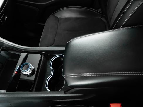 Used 2024 Jeep Grand Cherokee L Altitude image 29