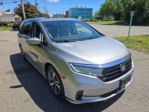 Used 2023 Honda Odyssey Touring image 5