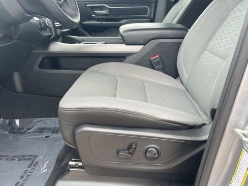 Used 2025 RAM 1500 Big Horn AWD/4WD image 12