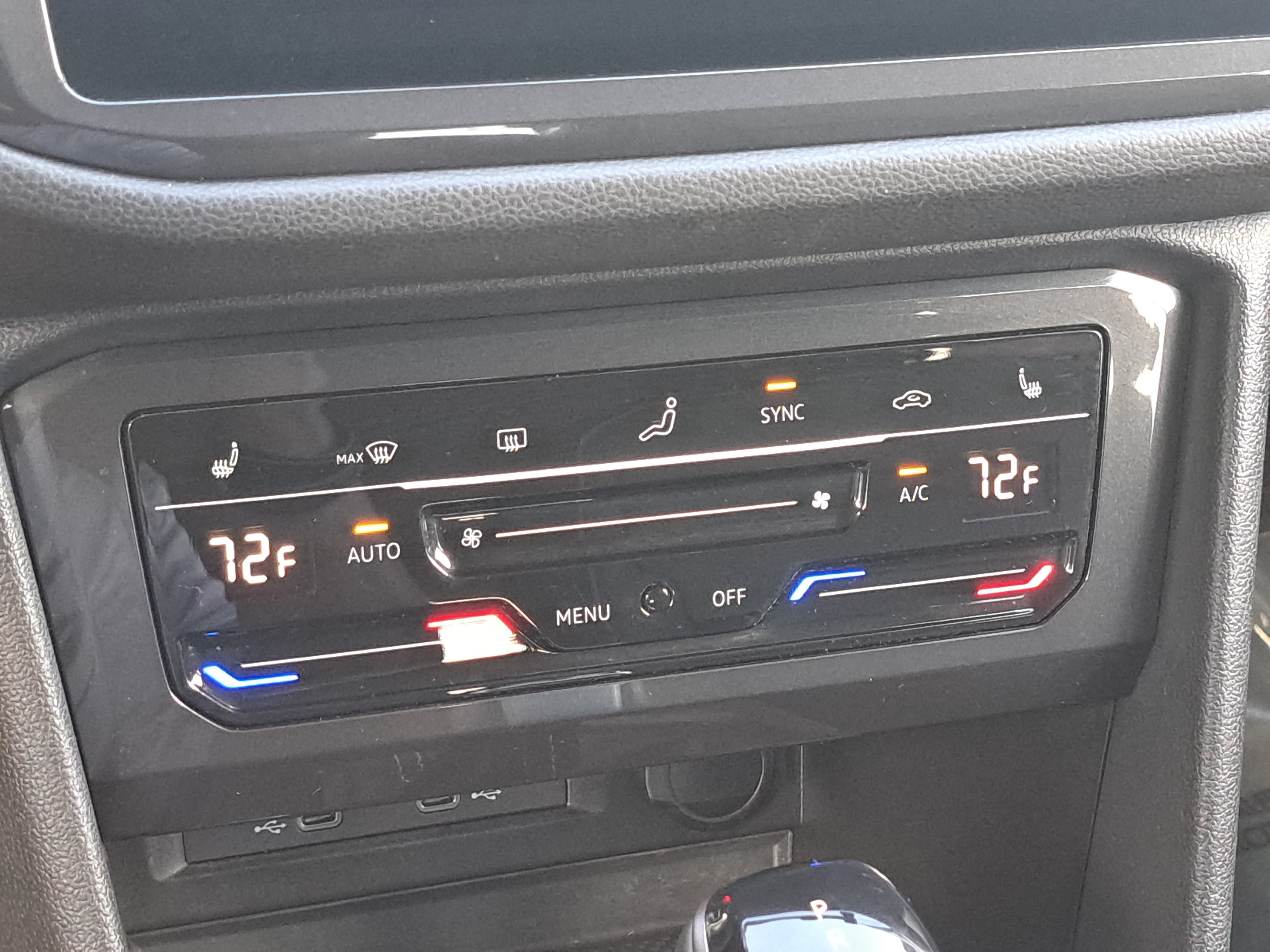 Certified 2023 Volkswagen Tiguan SE FWD image 21