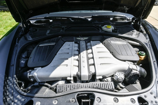 Used 2012 Bentley Flying Spur Flying Spur AWD/4WD image 16