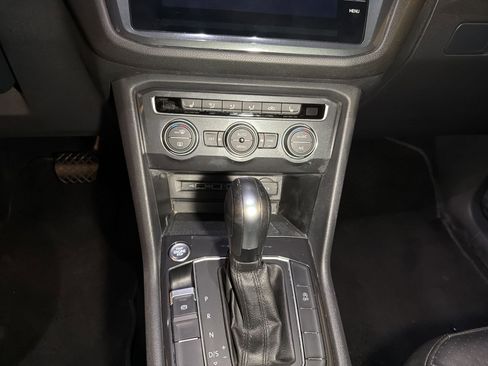 Used 2020 Volkswagen Tiguan S AWD/4WD image 16