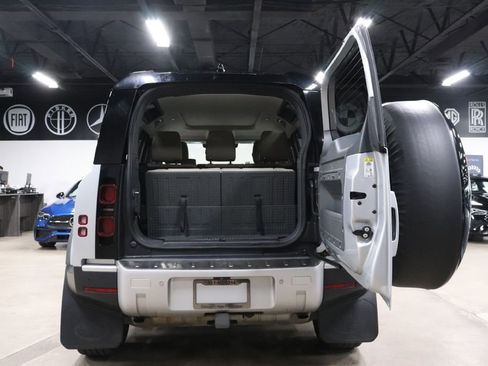 Used 2020 Land Rover Defender 110 HSE image 25