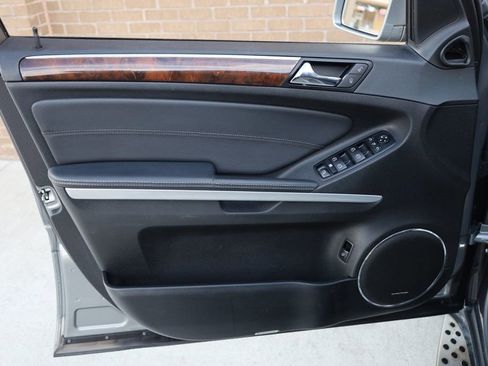 Used 2011 Mercedes-Benz GL 450 4MATIC image 13