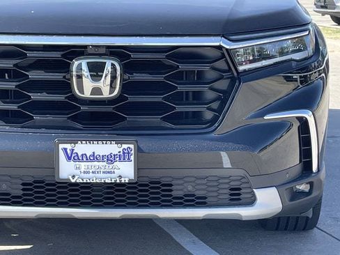 Certified 2024 Honda Pilot Elite image 9