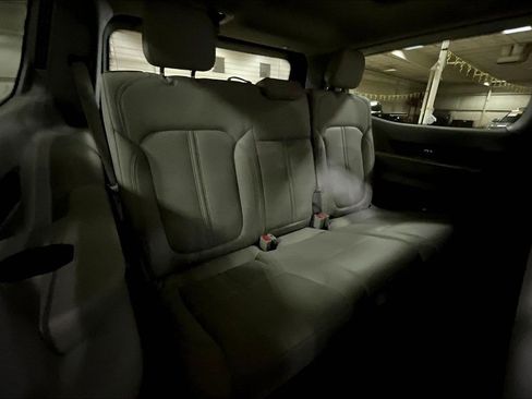 Used 2022 Jeep Wagoneer Series II w/ Premium Group I AWD/4WD image 27