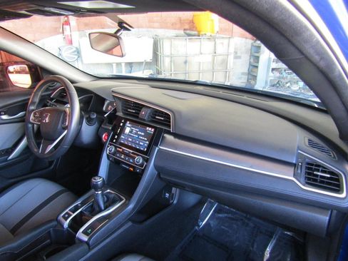 Used 2018 Honda Civic EX-T image 11