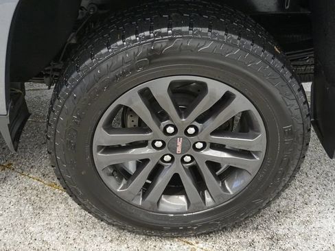 Used 2020 GMC Canyon SLE w/ Elevation Edition image 29