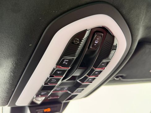 New 2026 Porsche Macan GTS image 22