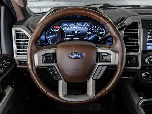 Used 2017 Ford F250 King Ranch w/ King Ranch Ultimate Package AWD/4WD image 15