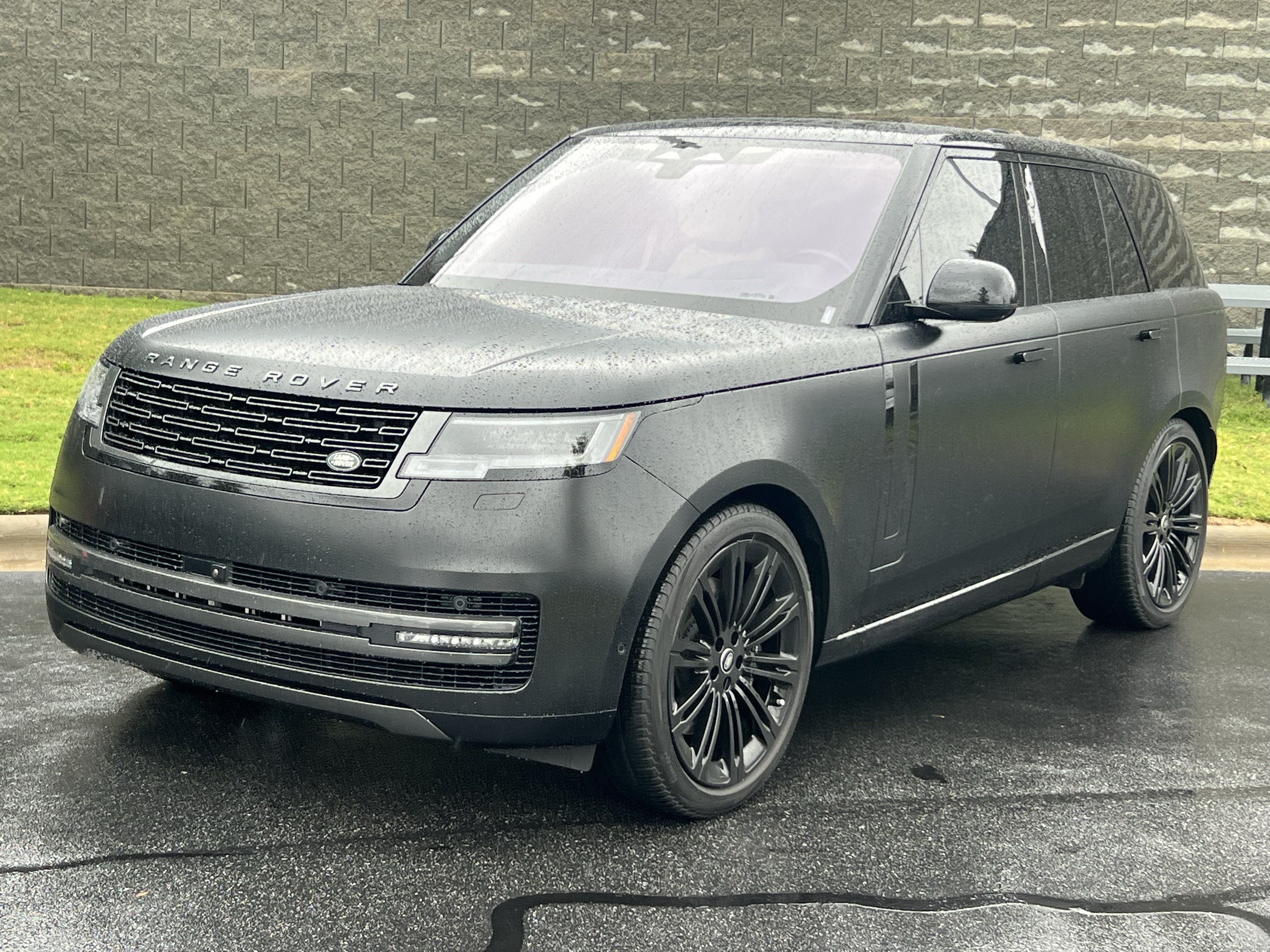Certified 2023 Land Rover Range Rover First Edition AWD/4WD image 1