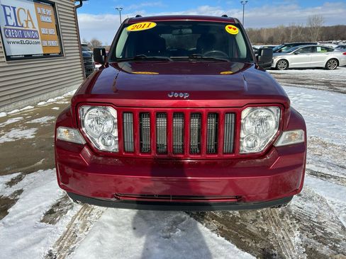 Used 2011 Jeep Liberty Sport w/ Popular Equipment Group image 2
