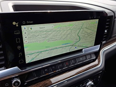 Used 2023 GMC Sierra 1500 Elevation w/ Preferred Package image 16