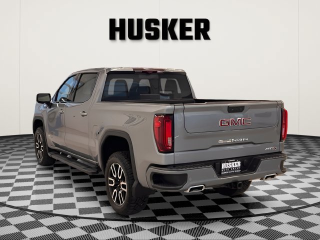 Used 2023 GMC Sierra 1500 AT4 w/ AT4 Premium Package AWD/4WD image 4