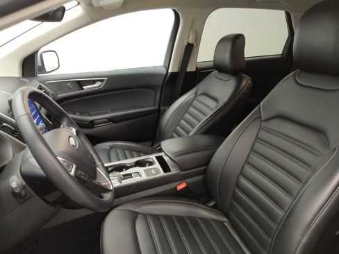 Used 2024 Ford Edge SEL image 17