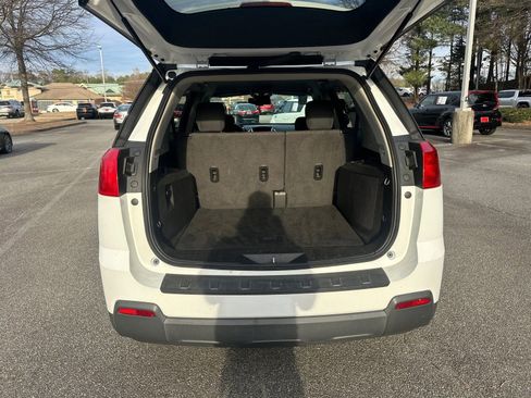 Used 2015 GMC Terrain SLE image 18