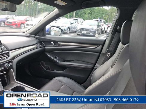 Used 2020 Honda Accord Sport image 9