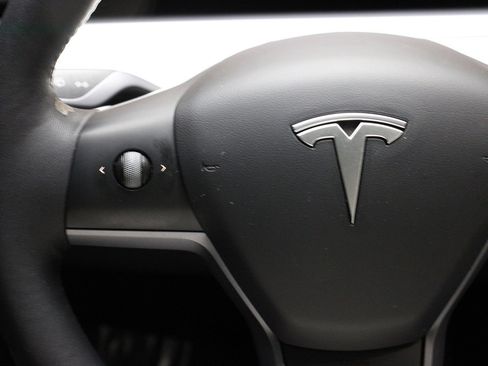 Used 2022 Tesla Model 3 image 39