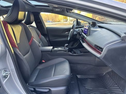 Used 2024 Toyota Prius Prime Premium image 24
