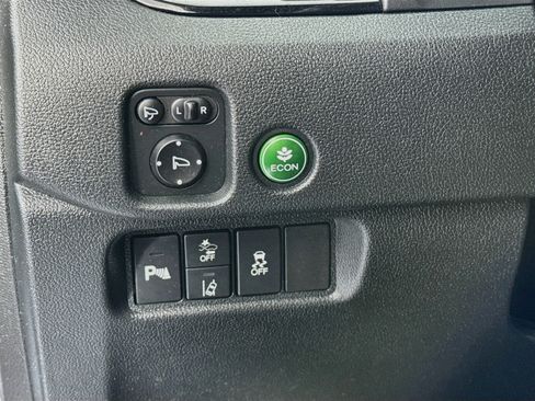 Certified 2022 Honda Pilot Black Edition image 10