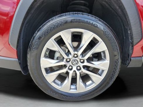 Used 2019 Toyota RAV4 Limited w/ Cold Weather Package FWD image 30