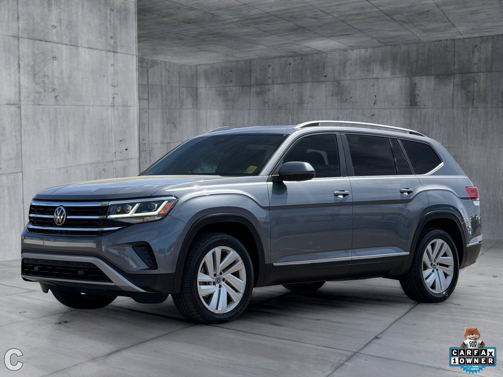 Used 2021 Volkswagen Atlas SEL FWD image 2