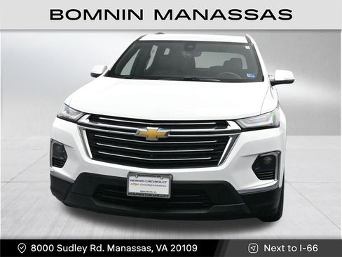 Used 2023 Chevrolet Traverse LT w/ Rear Camera Mirror Package AWD/4WD image 8