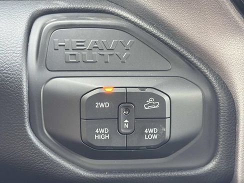 New 2026 RAM 2500 Laramie AWD/4WD image 33