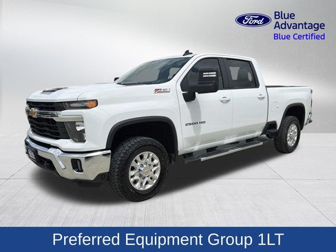 Used 2025 Chevrolet Silverado 2500 LT AWD/4WD image 1