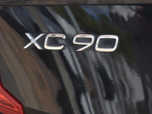 Used 2023 Volvo XC90 B6 Ultimate w/ Protection Package Premier image 7