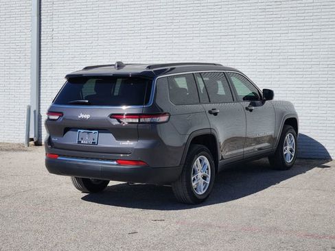 New 2025 Jeep Grand Cherokee L Laredo w/ Luxury Tech Group I AWD/4WD image 4