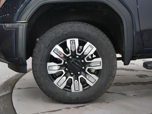 Used 2025 GMC Sierra 2500 Denali w/ Denali Reserve Package AWD/4WD image 31