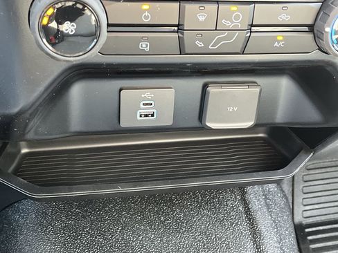 New 2025 Ford F550 4x4 Regular Cab Super Duty image 18