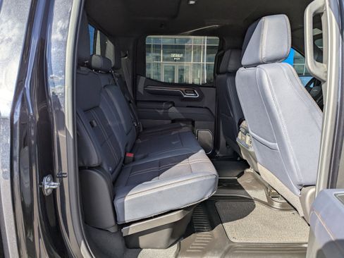 Certified 2024 Chevrolet Silverado 1500 High Country w/ Technology Package image 43