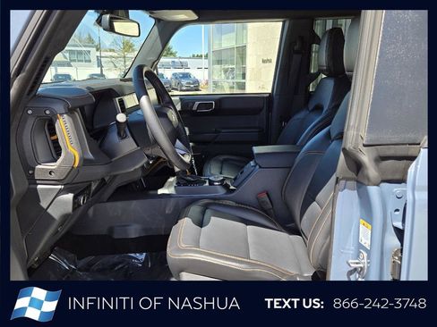 Used 2024 Ford Bronco Badlands AWD/4WD image 3