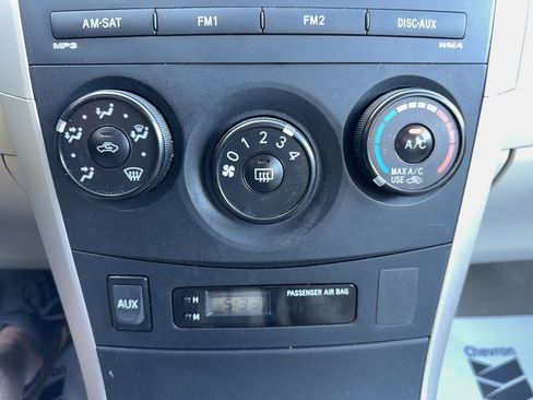 Used 2010 Toyota Corolla LE FWD image 10
