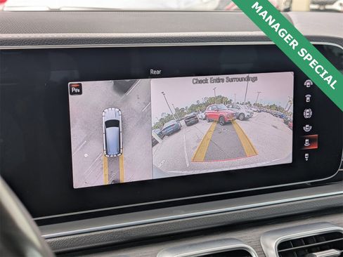 Used 2023 Mercedes-Benz GLS 580 4MATIC image 27