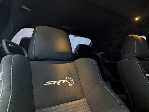 Used 2022 Dodge Challenger SRT Hellcat RWD image 10