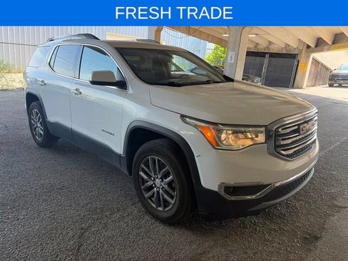 Used 2018 GMC Acadia SLE FWD image 1