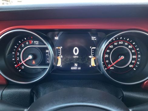 Used 2019 Jeep Wrangler Unlimited Rubicon AWD/4WD image 12