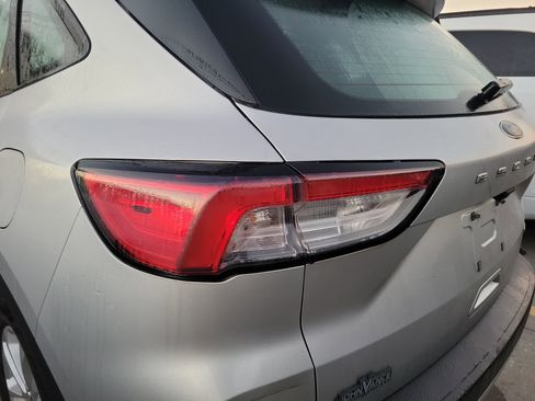 Used 2020 Ford Escape S image 8